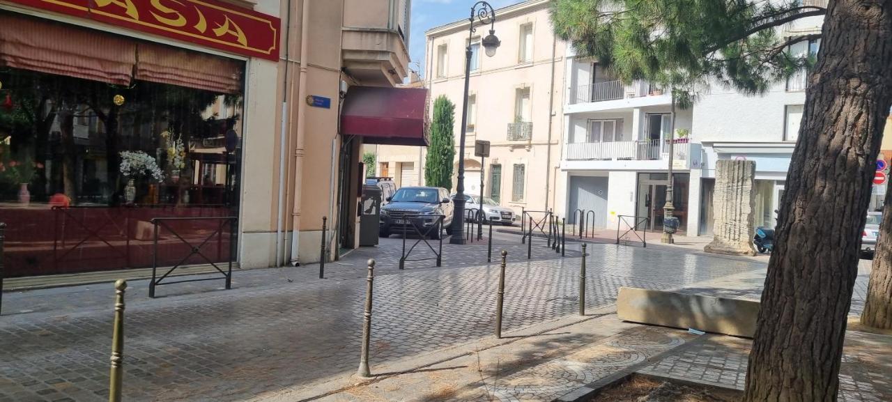 Beau Studio En Centre Ville Narbonne Exterior photo
